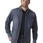 Wrangler Men's Retro Two Pocket Long Sleeve Snap Shirt